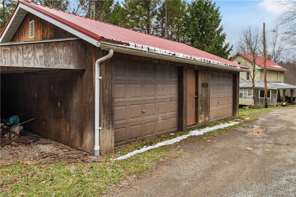 845 Mottern Road Punxsutawney, PA 15767 - Photo 5 of 40 a backyard of a house