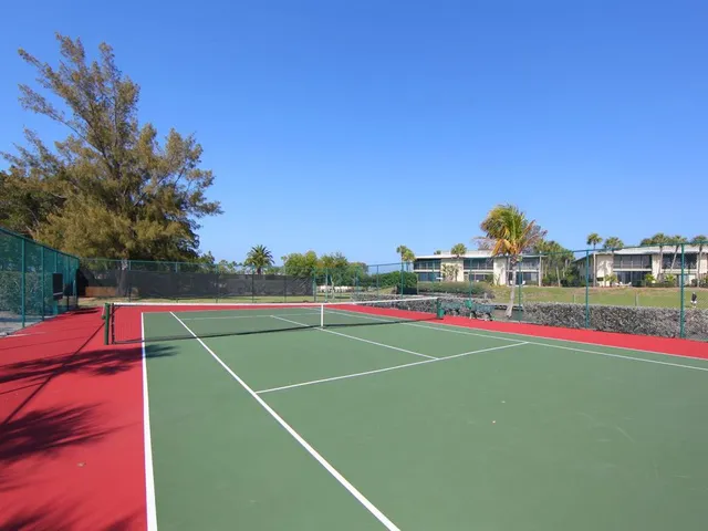 $595,000 | 6400 Flotilla Drive, Unit 56, Holmes Beach, FL 34217