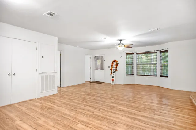 $245,000 | 477 Lakeshore Drive, Hemphill, TX 75948