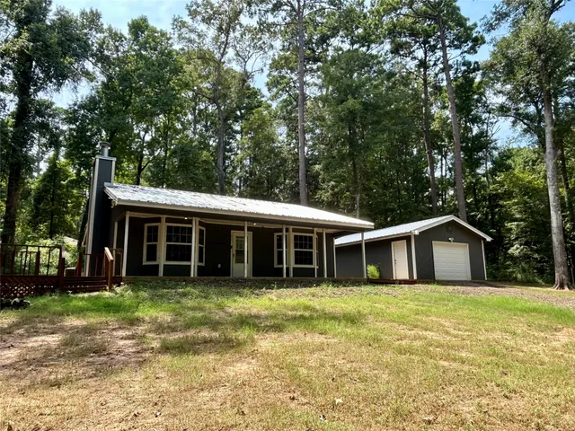 $245,000 | 477 Lakeshore Drive, Hemphill, TX 75948