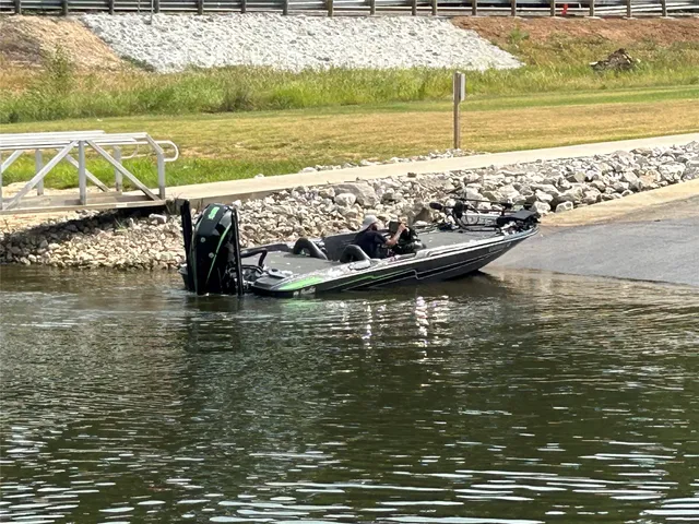 $245,000 | 477 Lakeshore Drive, Hemphill, TX 75948