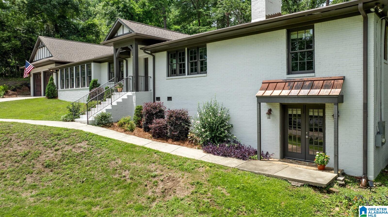 3128 Ryecroft Road Mountain Brook, AL 35223 - Photo 3 of 54