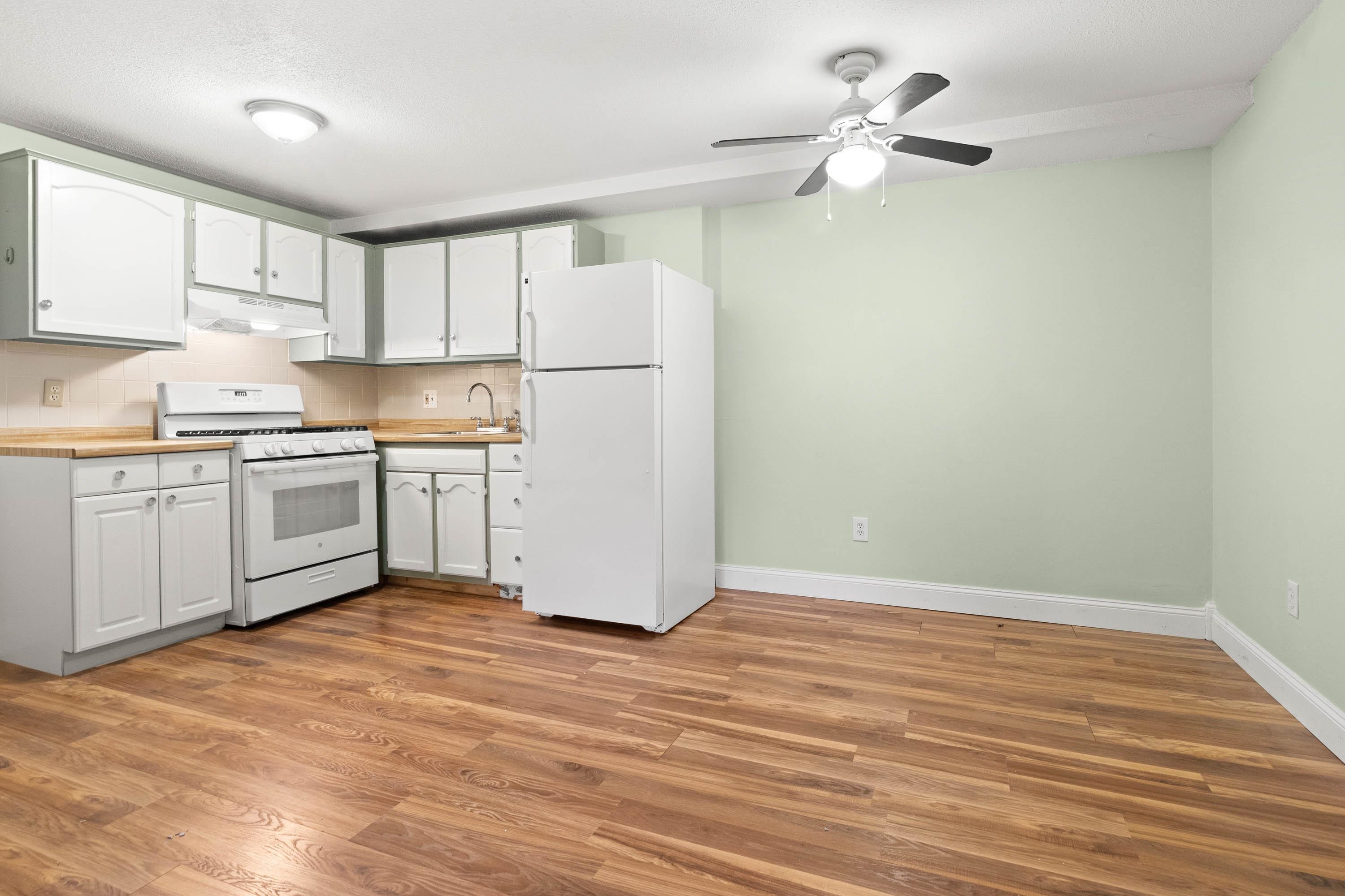 16 Tiffany Road, Unit 2 Salem, NH 03079 - Photo 3 of 22 Gallery Image 3