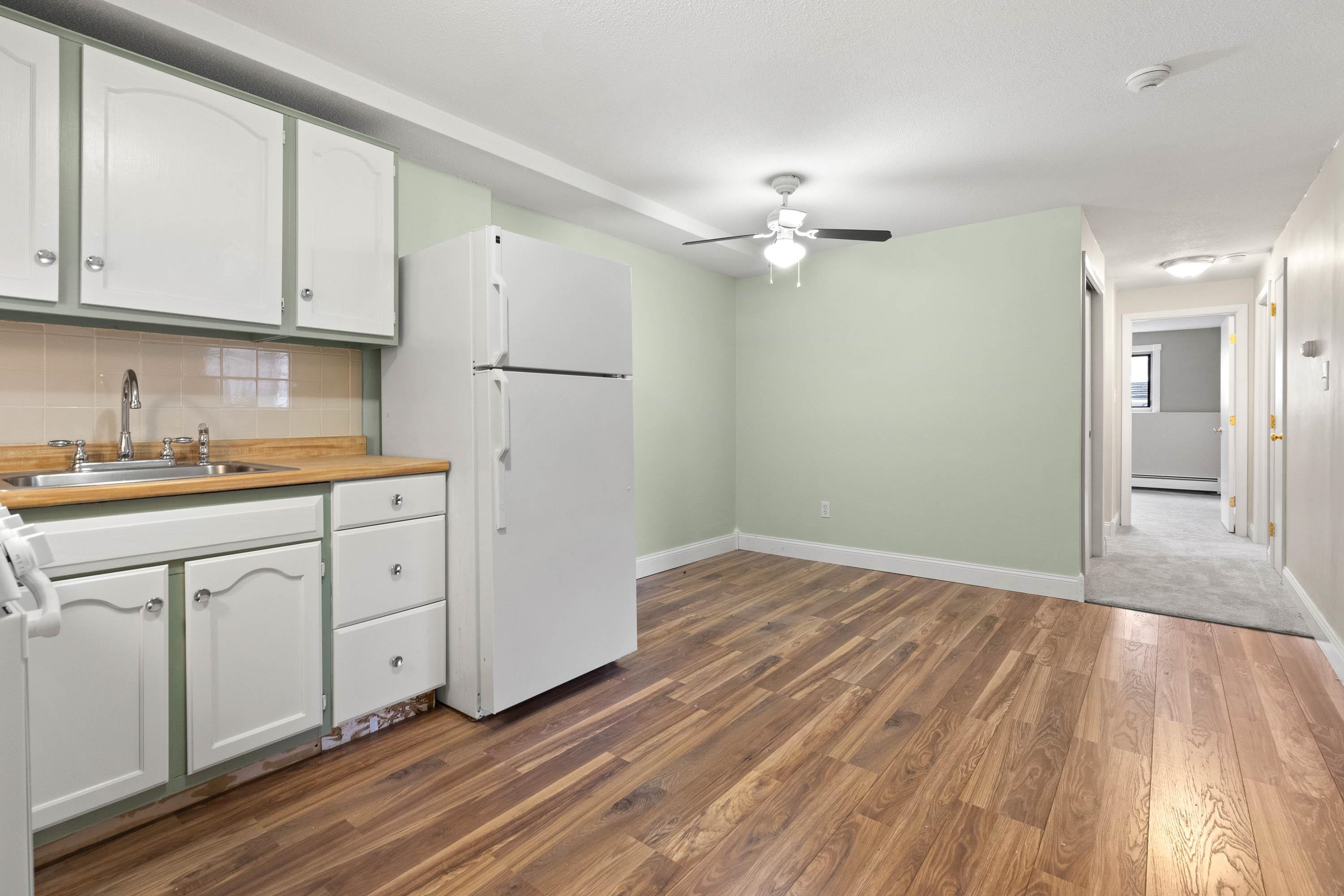 16 Tiffany Road, Unit 2 Salem, NH 03079 - Photo 5 of 22 Gallery Image 5