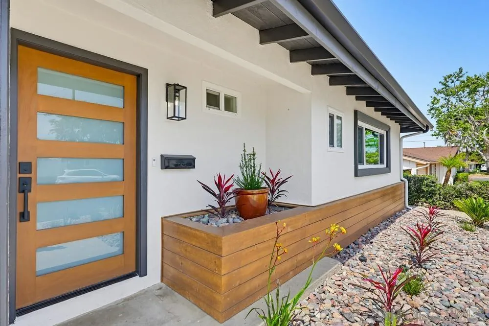12804 Carriage Road Poway, CA 92064 - Photo 3 of 46 Gallery Image 3