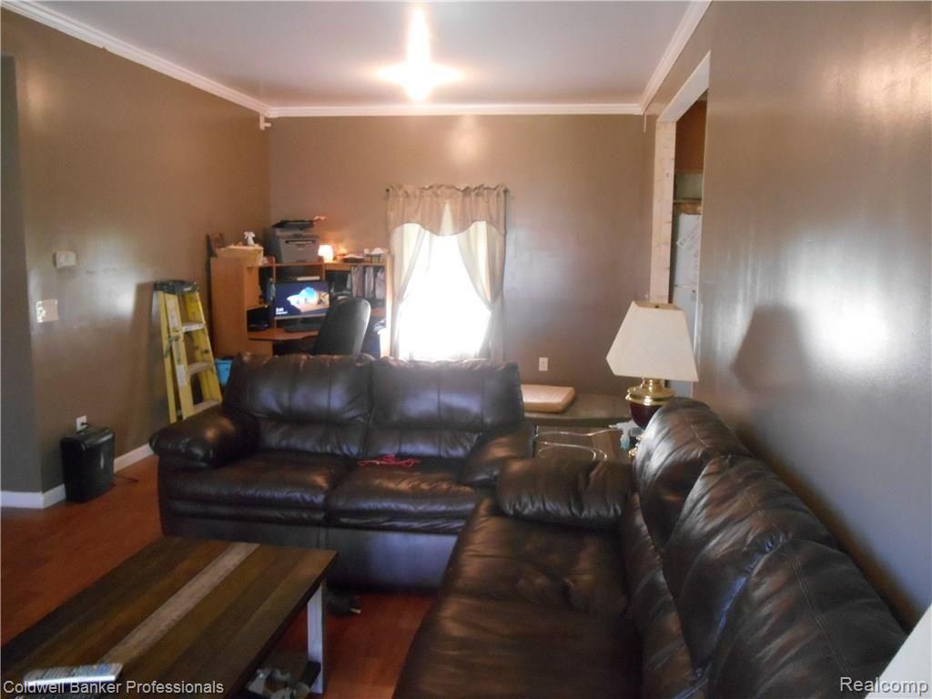 1697 Bowers Road Lapeer, MI 48446 - Photo 7 of 18 DSCN4194.JPG