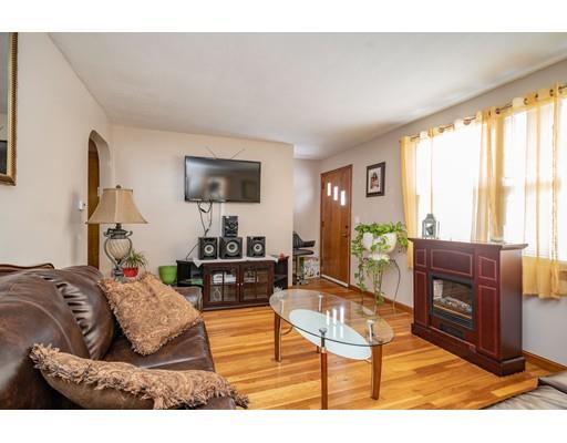 65 Eureka Street Springfield, MA 01104 - Photo 13 of 23