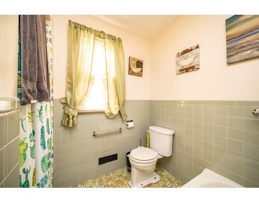 65 Eureka Street Springfield, MA 01104 - Photo 15 of 23