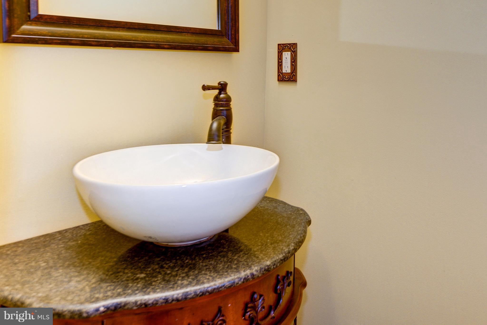 4616 Rokeby Road Baltimore, MD 21229 - Photo 22 of 30 Bath