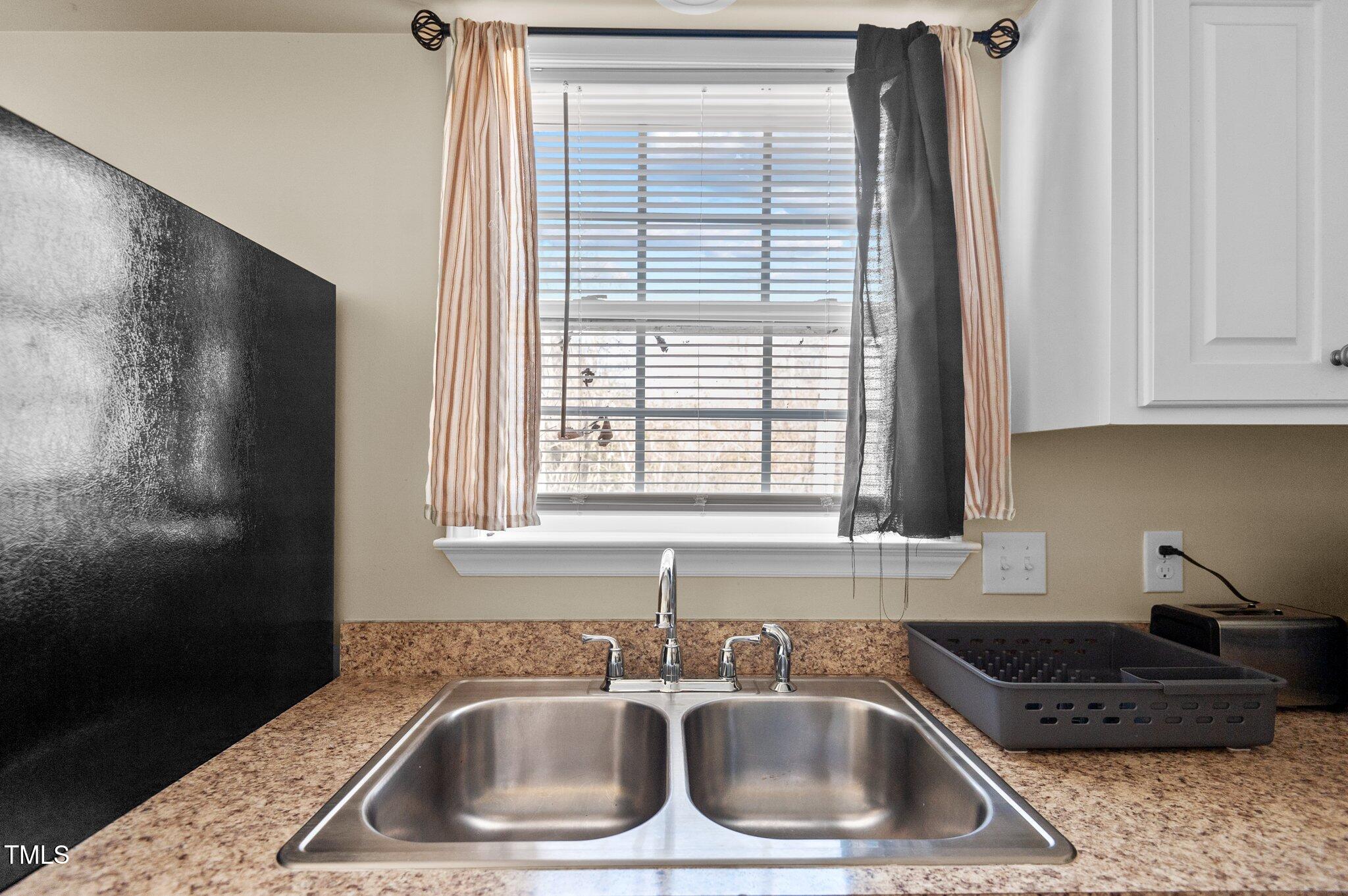110 Ridge Place Greenville, NC 27834 - Photo 11 of 55 110 Ridge Kitchen - Sink & Countertops