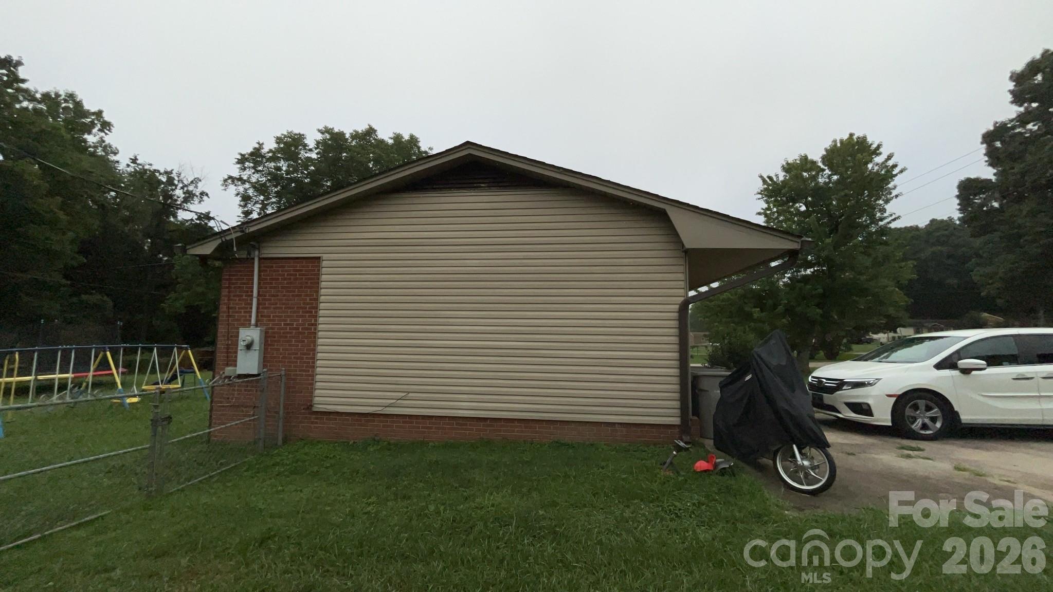 1429 Edgewood Road Bessemer City, NC 28016 - Photo 3 of 18