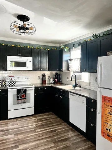 $205,000 | 38 Elmhurst Circle, Aurelius, NY 13021