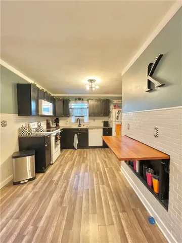 $205,000 | 38 Elmhurst Circle, Aurelius, NY 13021