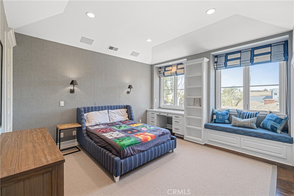 1240 5th Street Manhattan Beach, CA 90266 - Photo 46 of 68