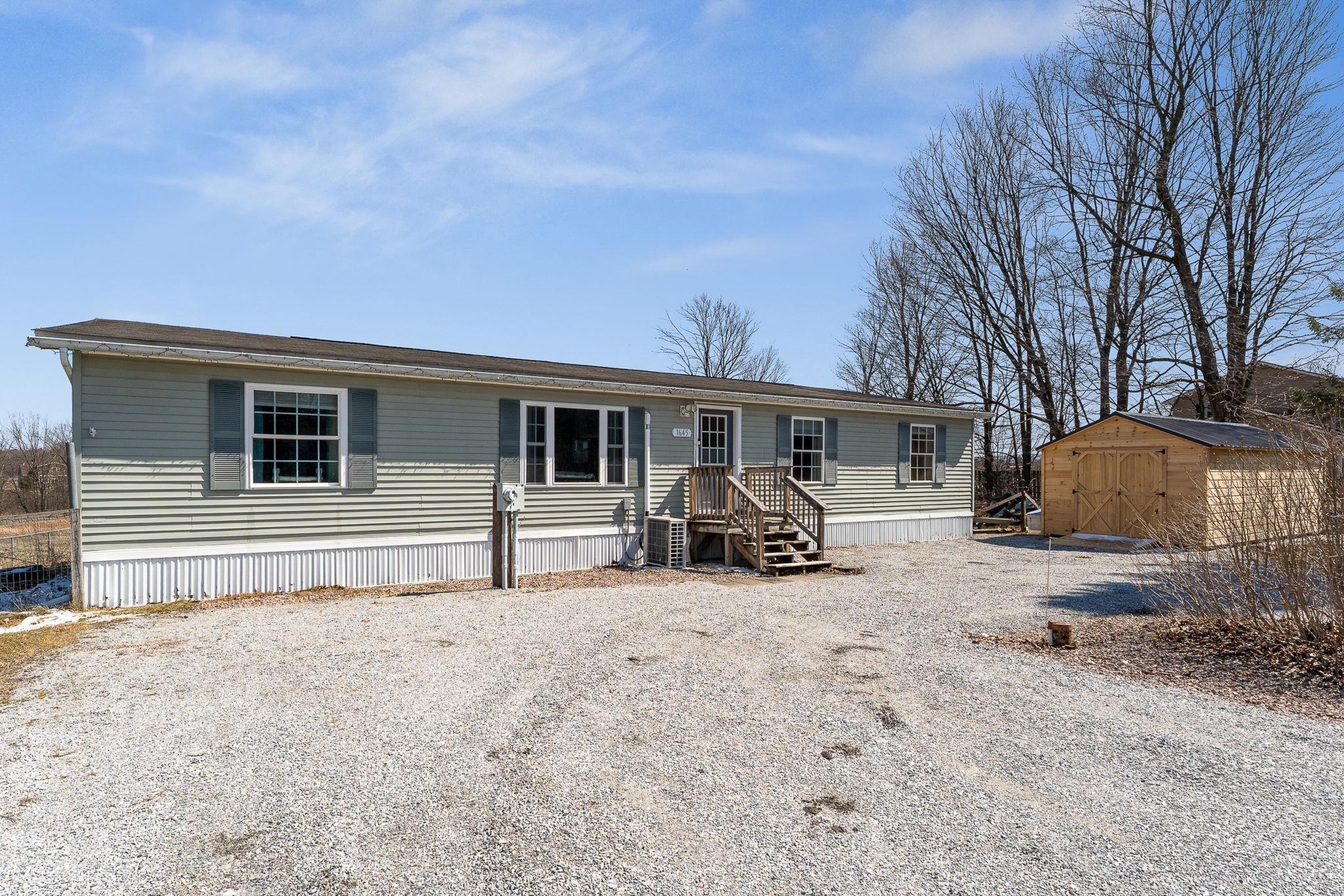 1645 Highgate Road Highgate, VT 05478 - Photo 7 of 39 Gallery Image 7