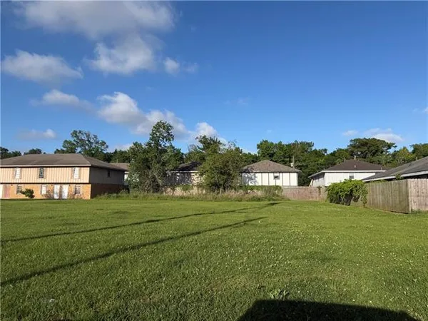 $30,000 | 2617 Max Drive, Harvey, LA 70058