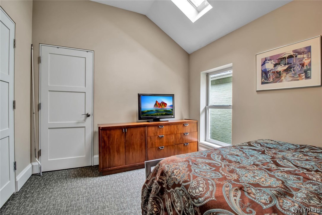 120 Johnson Park Buffalo, NY 14201 - Photo 17 of 36