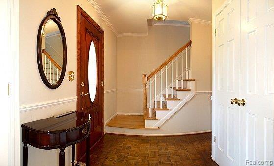 1109 Yorkshire Road Birmingham, MI 48009 - Photo 2 of 16 Foyer