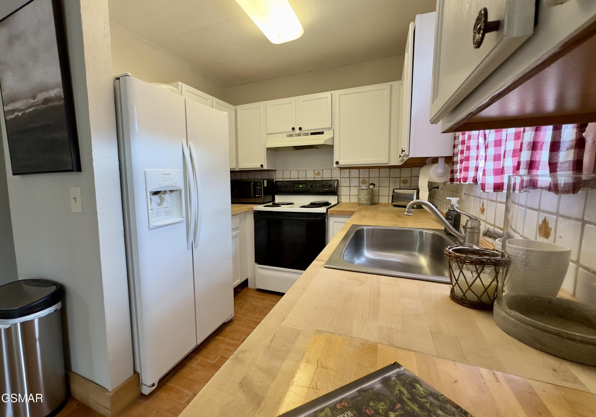 146 Hollow Road Cosby, TN 37722 - Photo 6 of 21 Gallery Image 6
