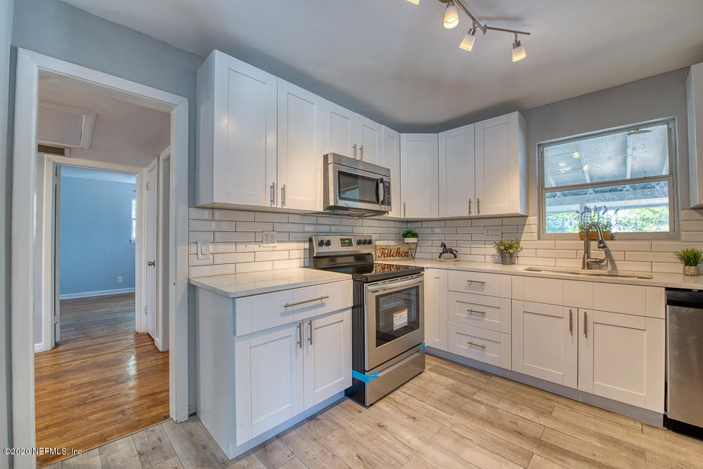 2624 Ligustrum Road Jacksonville, FL 32211 - Photo 4 of 22 Kitchen - View 3