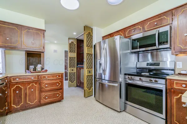 $270,000 | 601 Cottage Street, Clarendon, TX 79226