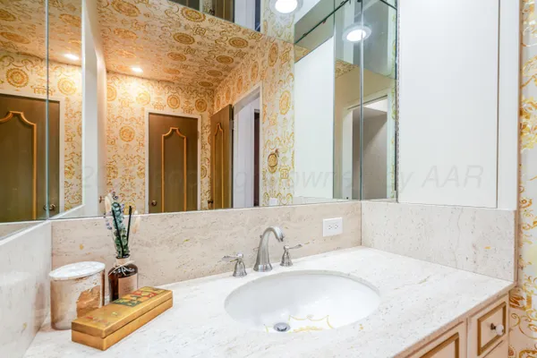 $270,000 | 601 Cottage Street, Clarendon, TX 79226