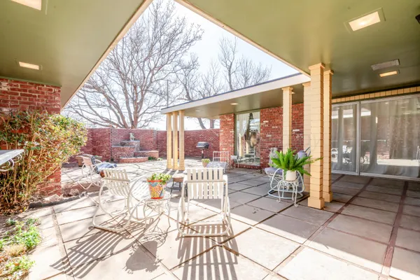 $270,000 | 601 Cottage Street, Clarendon, TX 79226