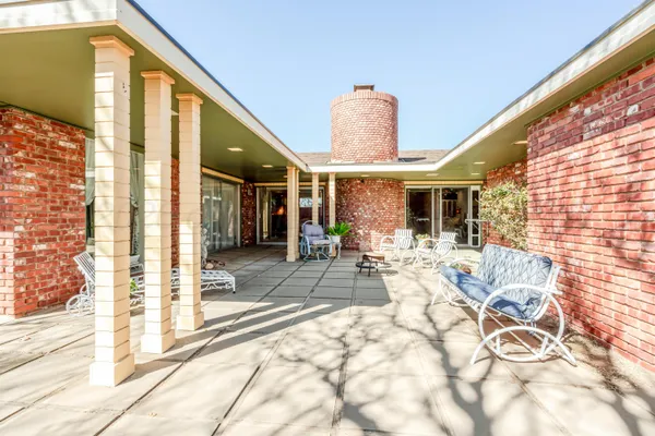 $270,000 | 601 Cottage Street, Clarendon, TX 79226