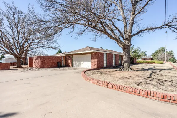 $270,000 | 601 Cottage Street, Clarendon, TX 79226