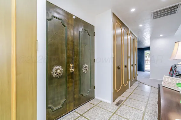 $270,000 | 601 Cottage Street, Clarendon, TX 79226