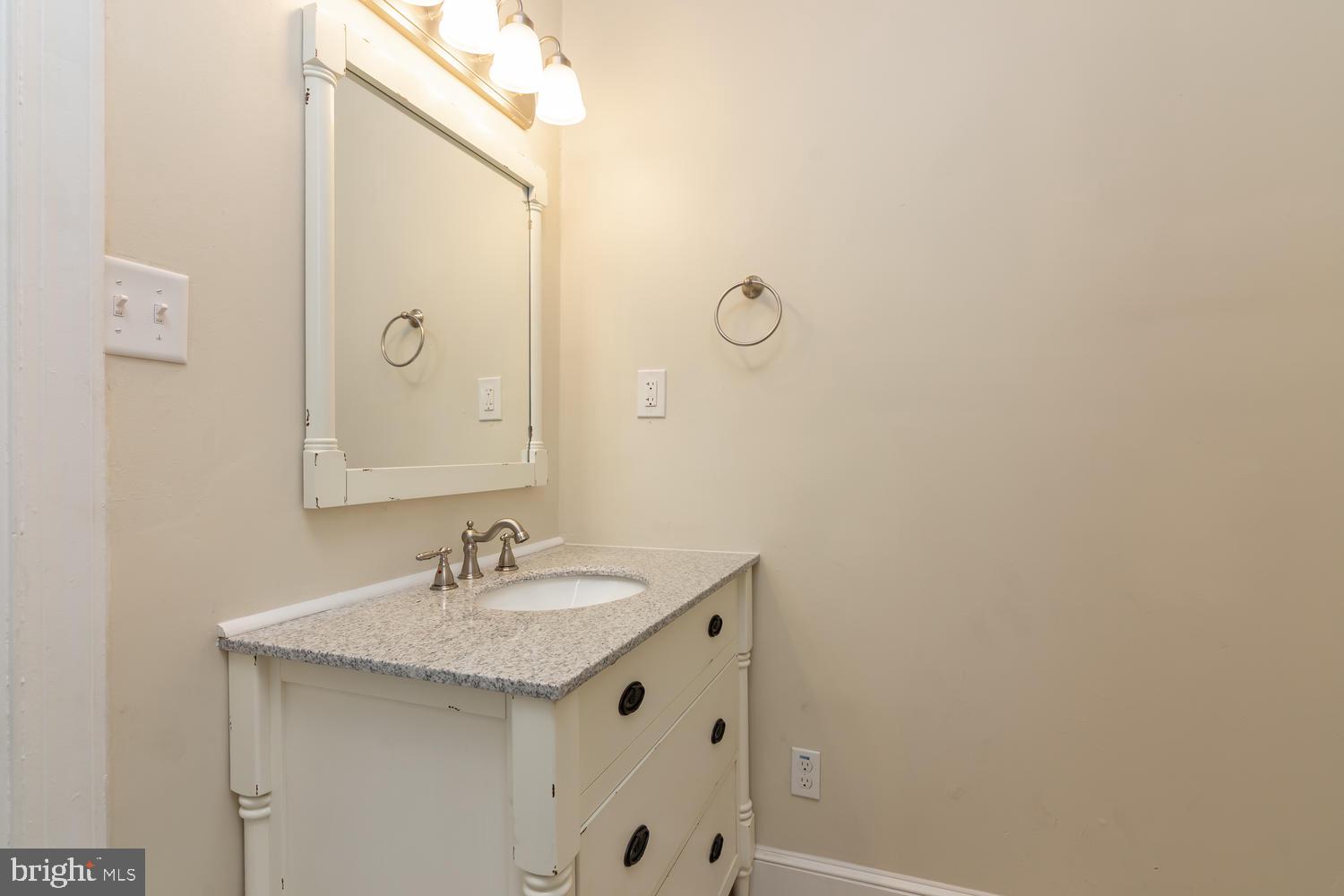 154 Neal Road Coatesville, PA 19320 - Photo 24 of 38 1st floor full bath