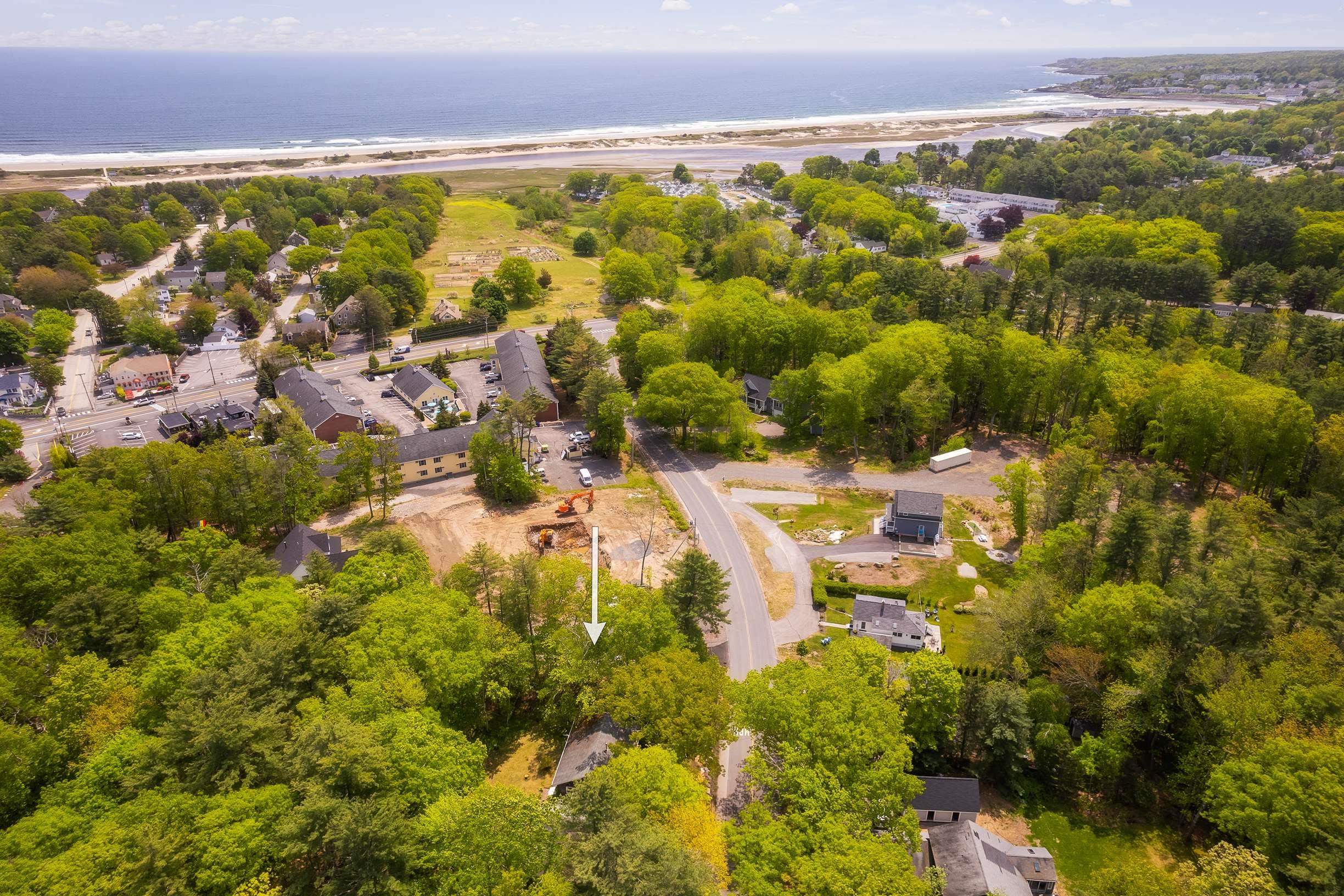34 Captain Thomas Road Ogunquit, ME 03907 - Photo 2 of 30 Gallery Image 2