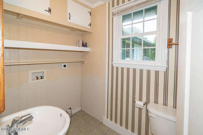 1265 Scott Road Rocky Point, NC 28457 - Photo 18 of 40 1/2 Bath + Laundry