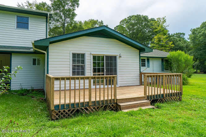 1265 Scott Road Rocky Point, NC 28457 - Photo 29 of 40 Rear Deck