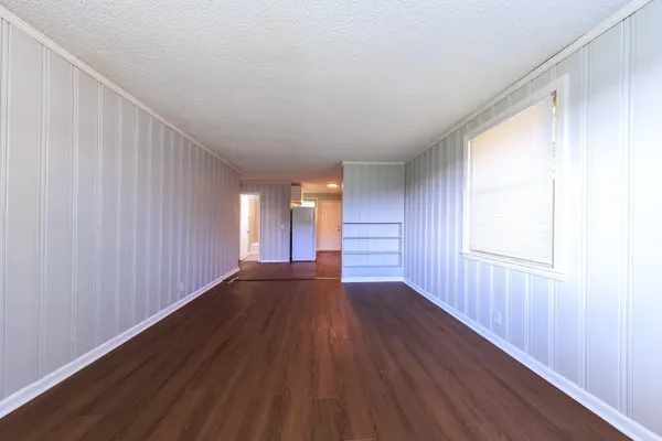 $1,300 | 410 B Ewing Drive, Nashville, TN 37207