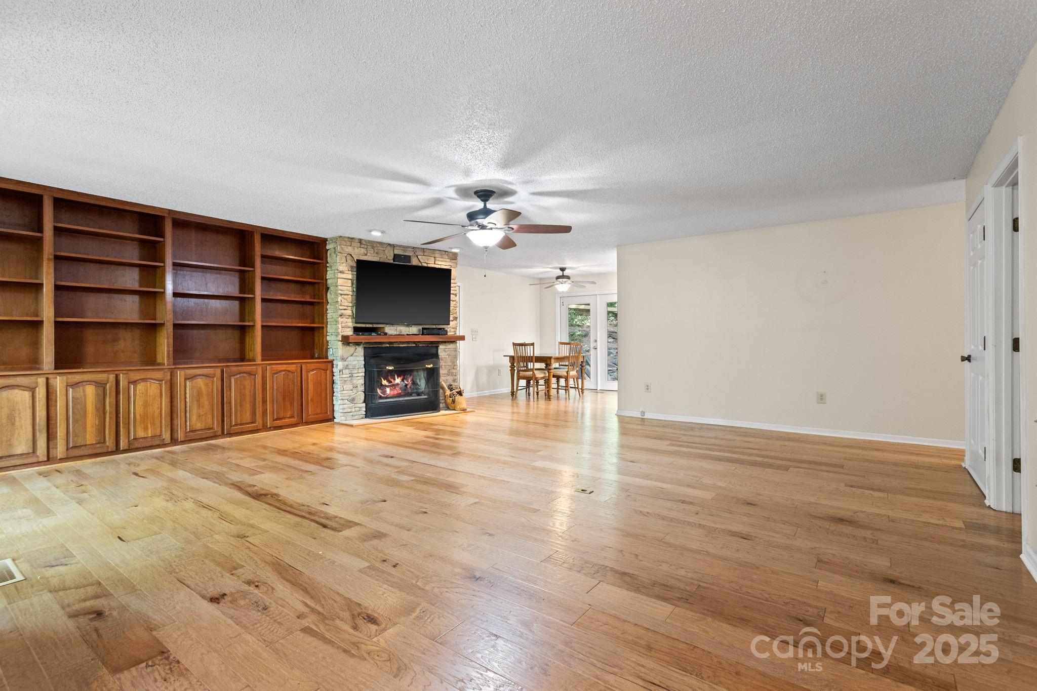 56 Cardinal Circle Tryon, NC 28782 - Photo 6 of 34