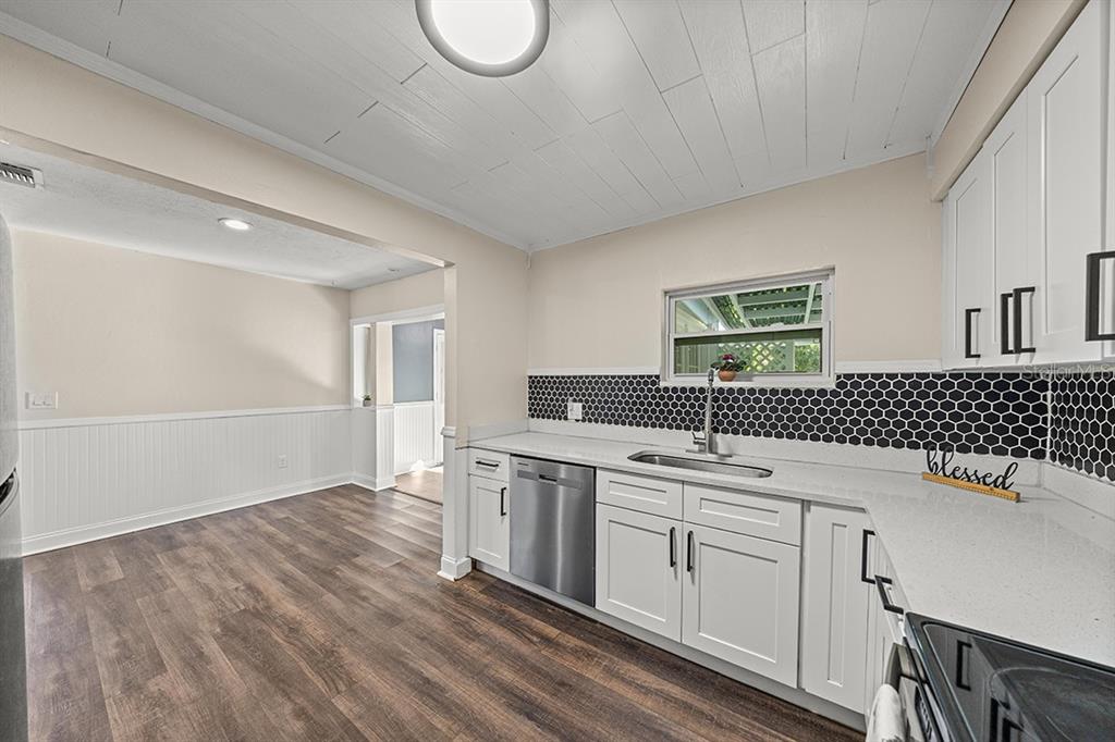 895 Southwest 80th Avenue Ocala, FL 34481 - Photo 8 of 36