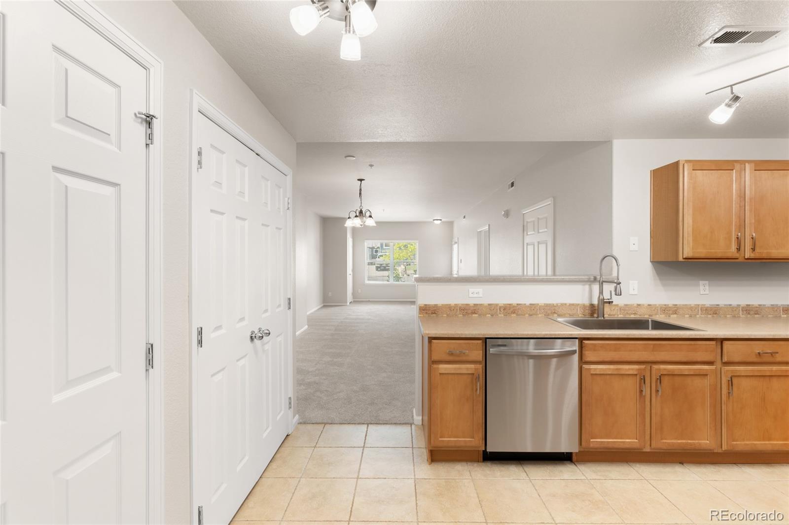 5480 Allison Street, Unit 101 Arvada, CO 80002 - Photo 9 of 24