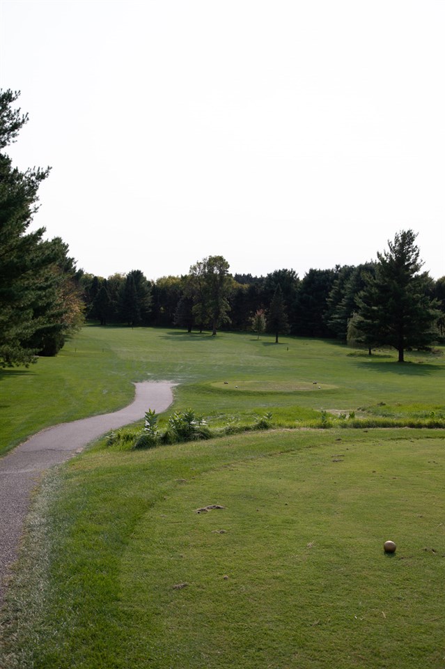 4 Inverness Terrace Baraboo, WI 53913 - Photo 7 of 8