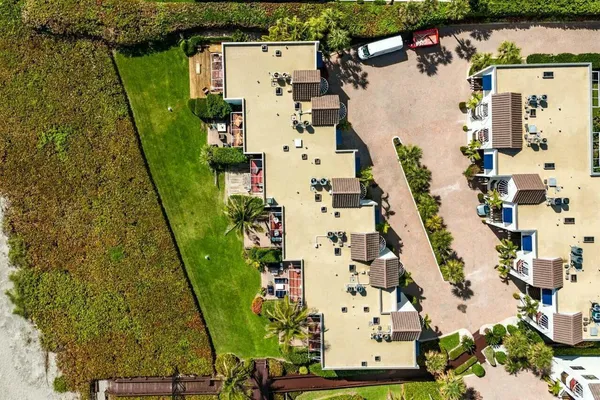$7,000 | 170 Celestial Way, Unit 32, Juno Beach, FL 33408