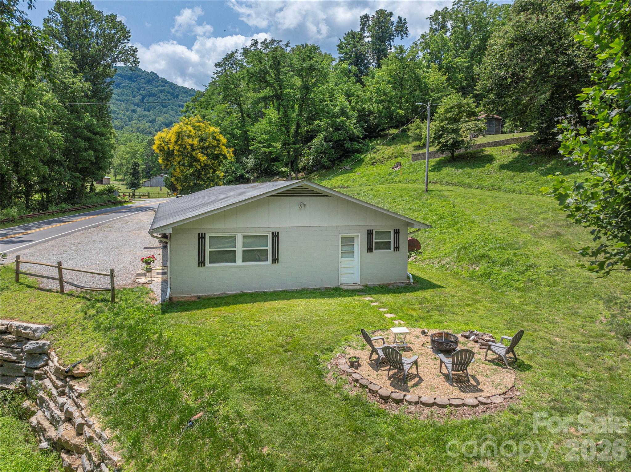 702 Love Joy Road Canton, NC 28716 - Photo 34 of 40