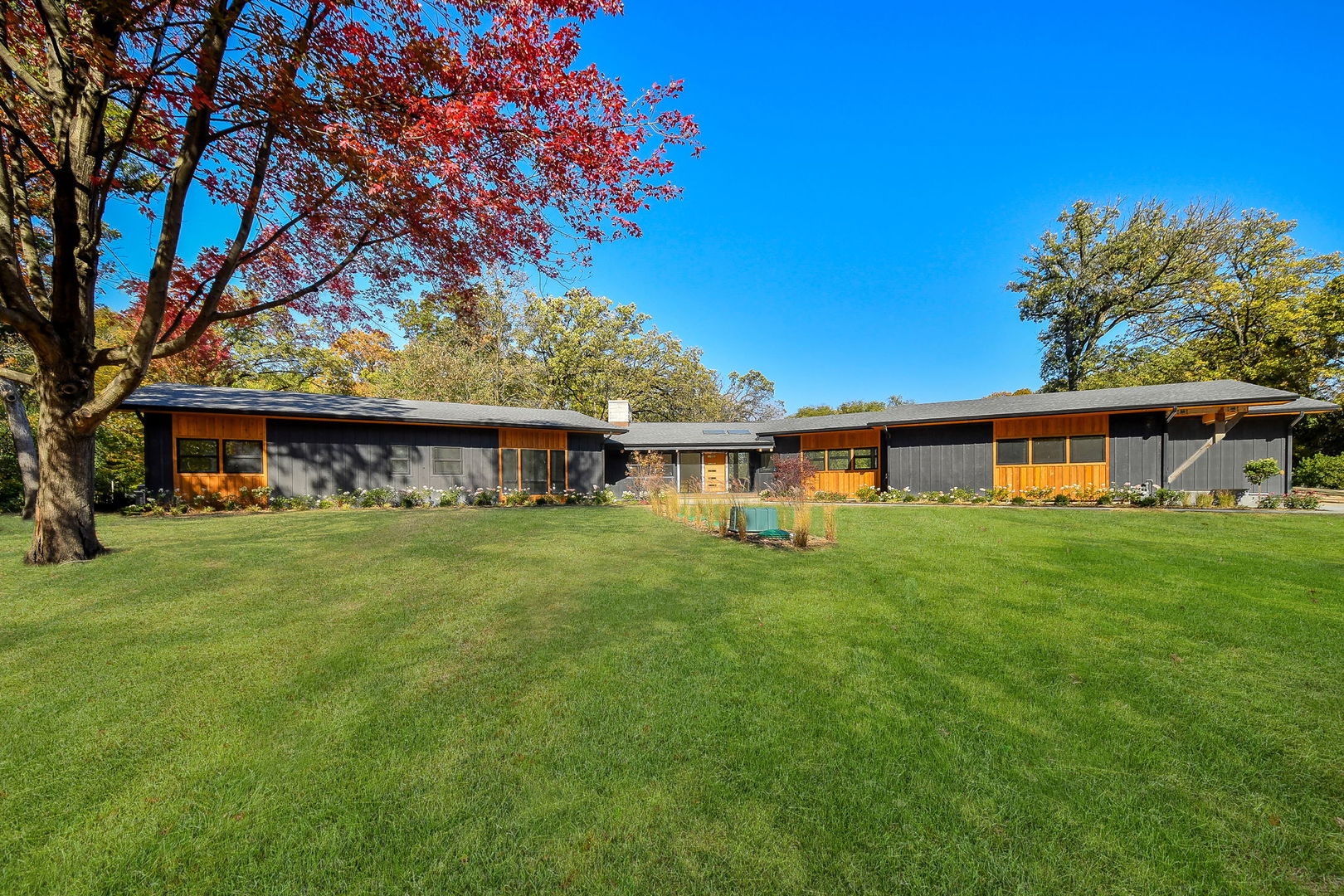 29W520 West Schick Road Bartlett, IL 60103 - Photo 3 of 45