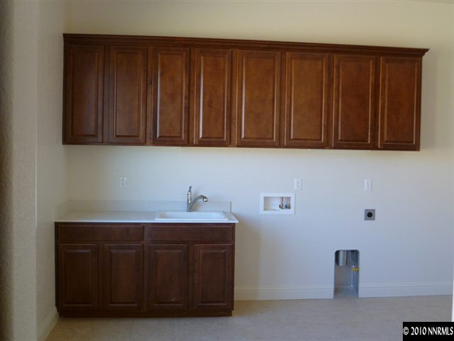 1645 Woodcrest Court Reno, NV 89523 - Photo 6 of 9 a room with cabinets