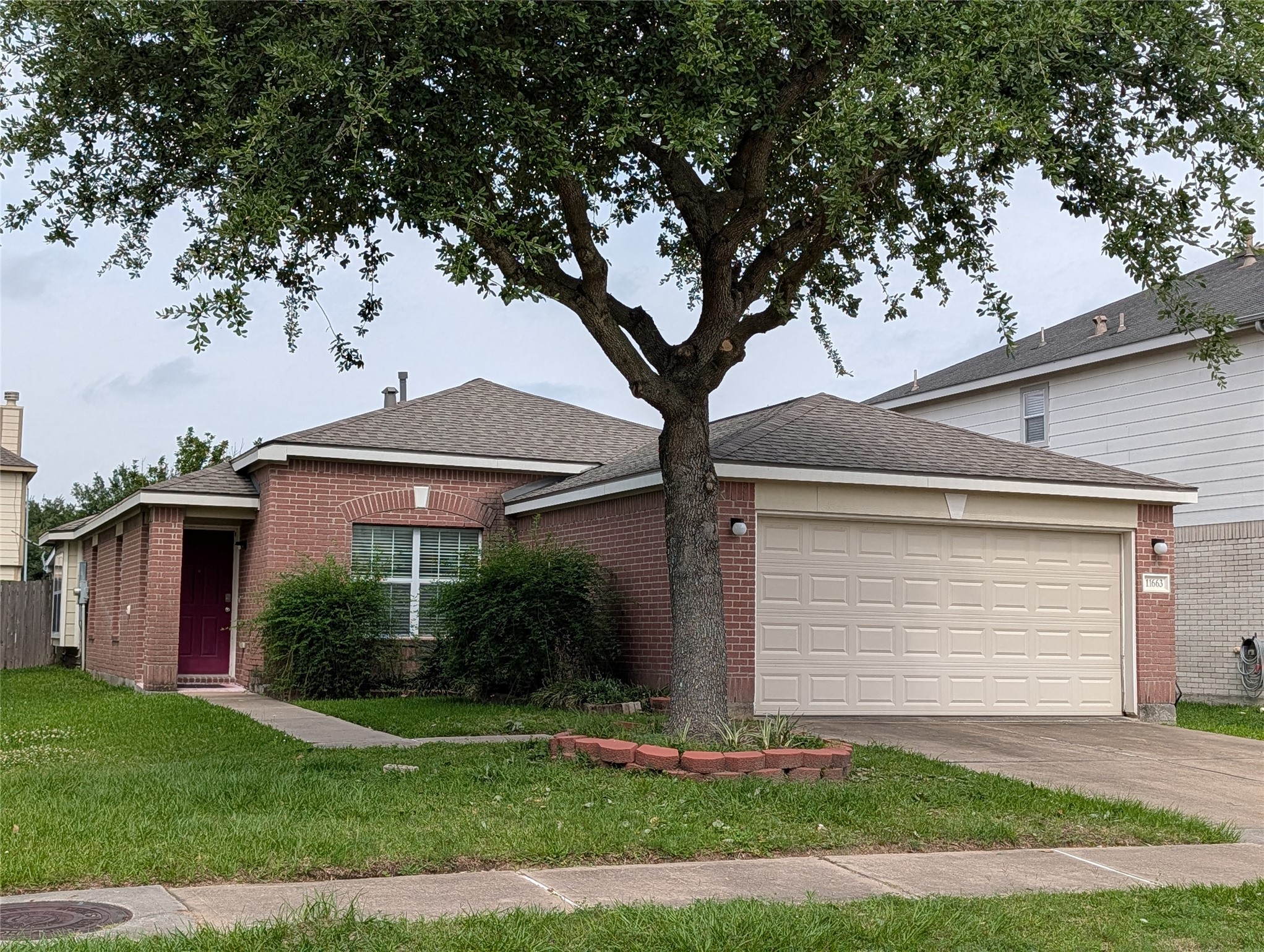 11663 Quinn Ridge Way Houston, TX 77038 - Photo 2 of 17