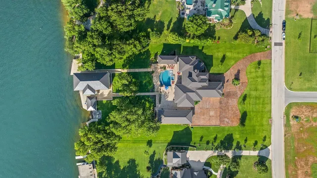 $9,500,000 | 911 Legends Parkway, Kingsland, TX 78639