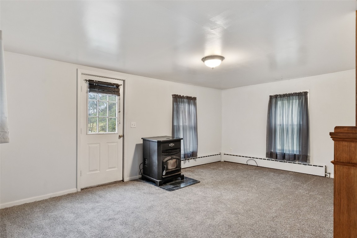 142 Lindloff Road Owego, NY 13827 - Photo 8 of 27 Gallery Image 8