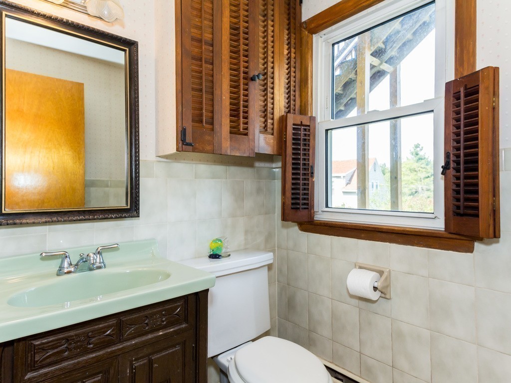 13 Buena Vista Road Marblehead, MA 01945 - Photo 13 of 27 Gallery Image 13