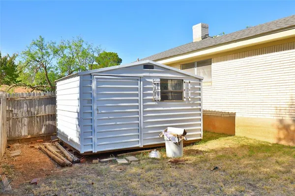 $6,500 | 2810 Arrowhead Drive, Abilene, TX 79606