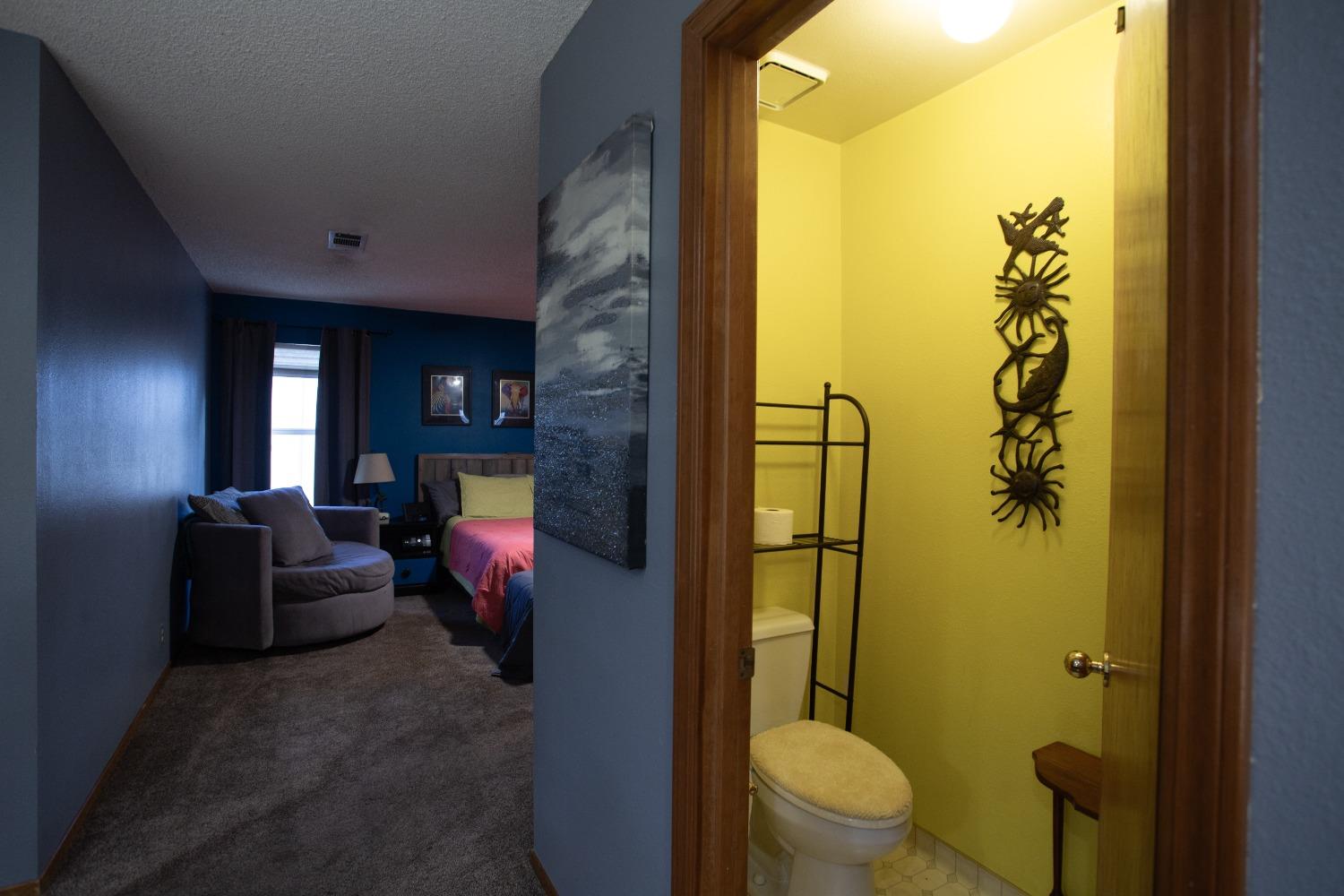 1570 Pine Drive Lemoore, CA 93245 - Photo 17 of 24