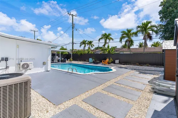 $799,000 | 4211 West 8th Avenue, Hialeah, FL 33012